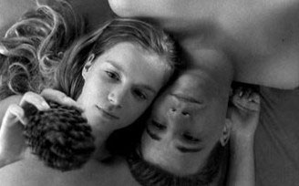 色情電影與亂倫題材的危害，道德法律下的警戒線