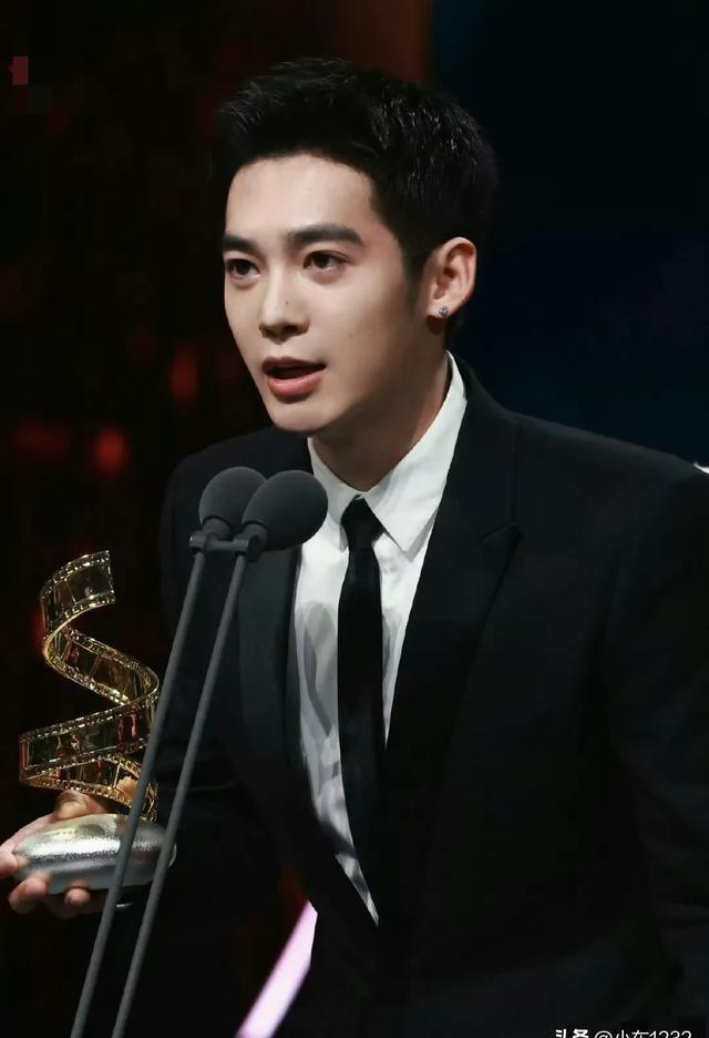 王一博電影,王一博電影，光影中的溫情時(shí)光