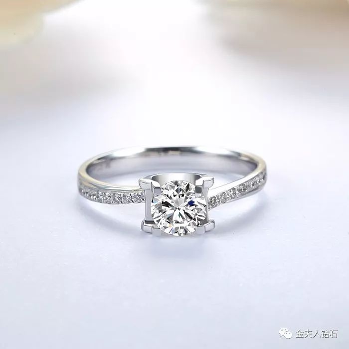 最新鉆戒款式揭秘，小巷深處的璀璨星辰