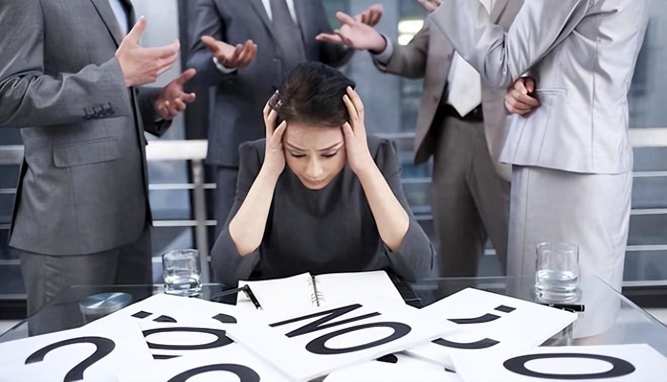 擁抱變化，銀行行業(yè)面對(duì)挑戰(zhàn)，學(xué)習(xí)鑄就自信與快樂之路！